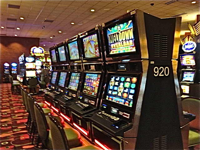 Check Out Exciting Reasons for the Popularity of Live Slot Games